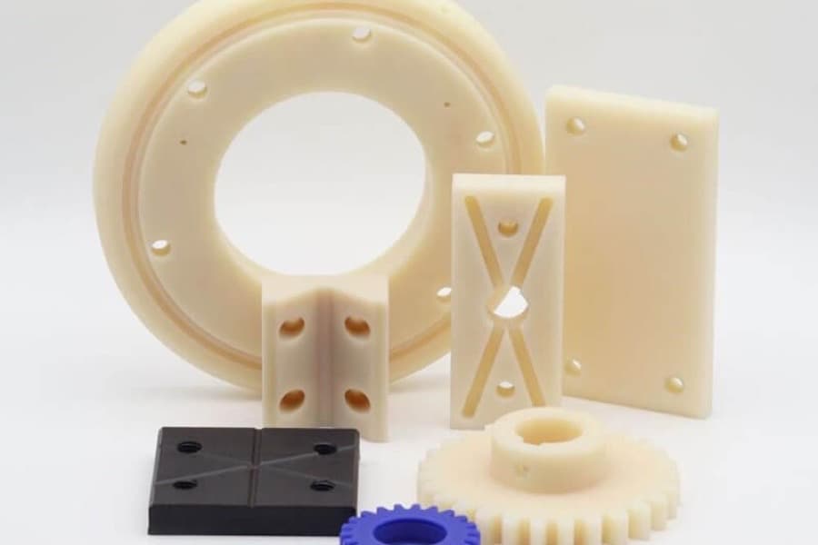 Moulded components